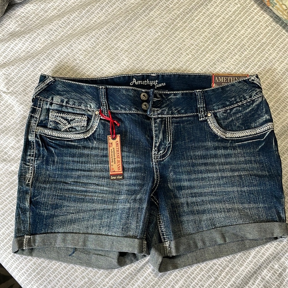 Amethyst Jean shorts 13 low rise